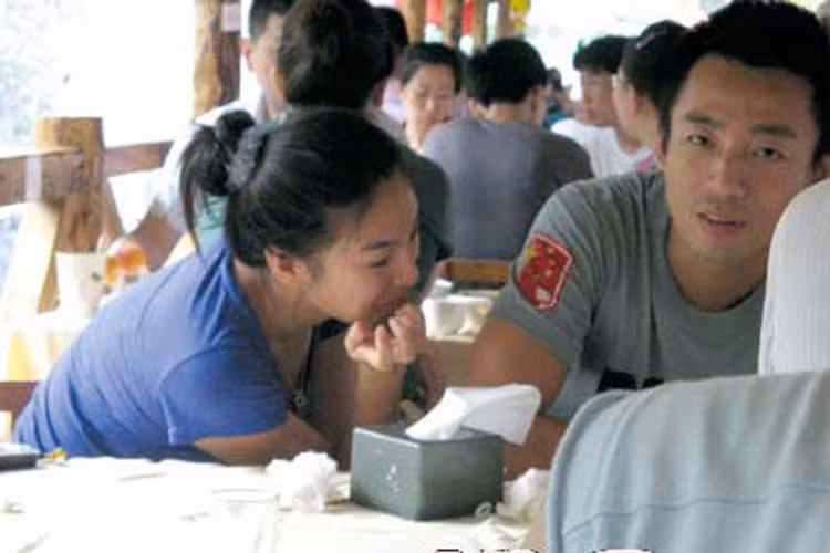 Trương Vũ Kỳ và Uông Tiểu Phi chia tay sau một năm gắn bó. Từng rộ nghi vấn Từ Hy Viên là người thứ ba chen chân vào cuộc tình này. Ảnh: Sohu