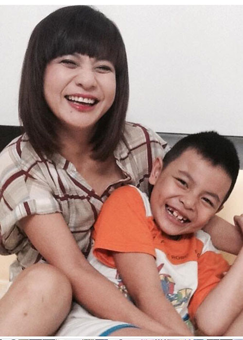 Hậu ly hôn Thái Hòa, Cát Phượng một mình nuôi con cho đến khi gặp và yêu Kiều Minh Tuấn.