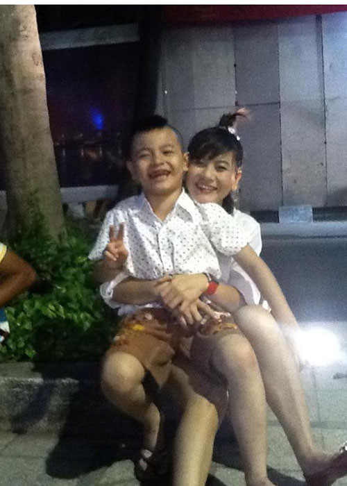 Khi bé Bom được 10 tháng tuổi, nữ danh hài và Thái Hòa mới tổ chức đám cưới.