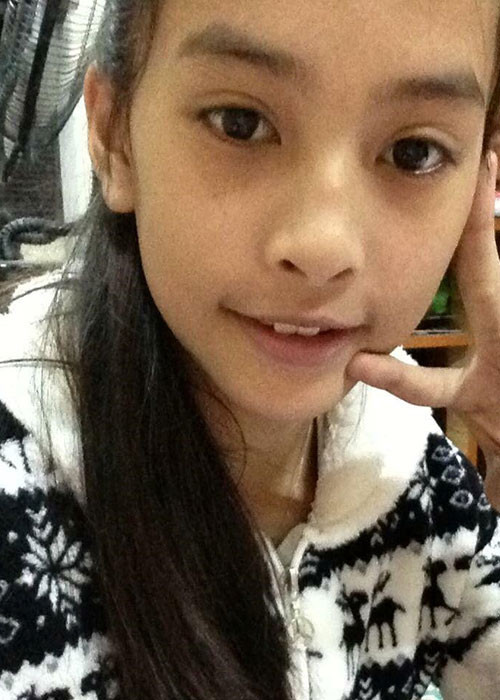 Lớn lên, Tiểu Vy xinh xắn, đáng yêu với đôi mắt to tròn, sống mũi cao. Ảnh: Zing