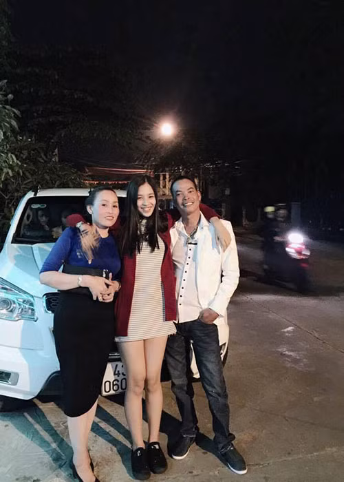 Tiểu Vy hiện sống và học tập ở TPHCM trong khi bố mẹ vẫn ở Hội An.