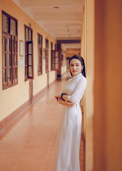 Nữ diễn viên và ông xã ngày xưa chưa có bức ảnh chụp chung theo kiểu học sinh.