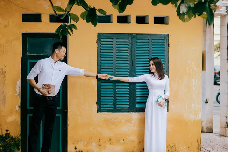 Ra trường mỗi người học đại học một nơi, công việc chẳng có chút liên quan nào.