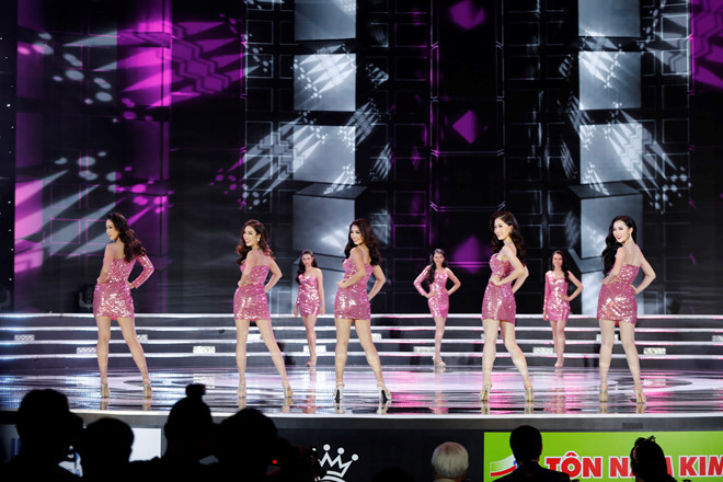 Tran Tieu Vy dang quang Hoa hau Viet Nam 2018-Hinh-28