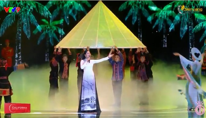 Tran Tieu Vy dang quang Hoa hau Viet Nam 2018-Hinh-26