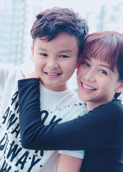 Trong phim, Hữu Khang đảm nhận vai con trai của An Nguy - bé Nhện hiếu động, đáng yêu.