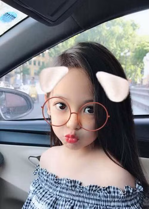 Bé Diệp Anh sinh năm 2011, có kinh nghiệm làm người mẫu ảnh từ khi còn nhỏ.