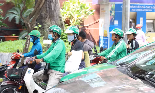 Khach phan nan Grab chieu chuong nguoi moi, bo be khach cu