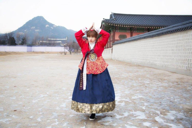 Người tình màn ảnh của Kiều Minh Tuấn có những hành động khó đỡ ngoài đời.