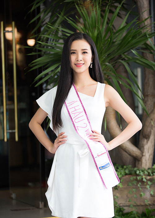 Thúy An giành danh hiệu Á hậu 2 cuộc thi Hoa hậu Việt Nam 2018.