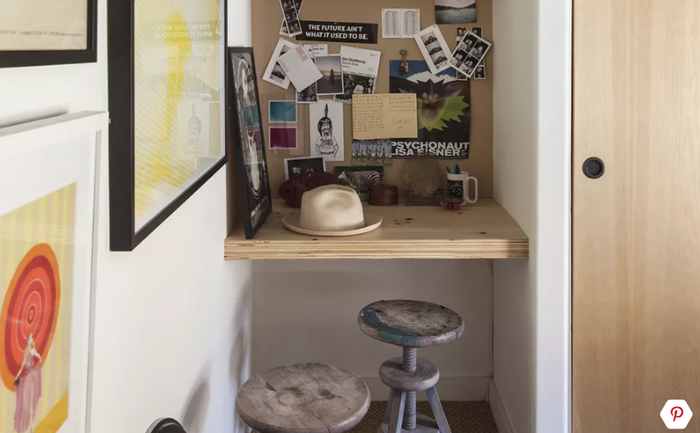 Góc làm việc nhỏ xinh chưa đầy 1m2 này quả là lý tưởng đối với những căn hộ có diện tích nhỏ.