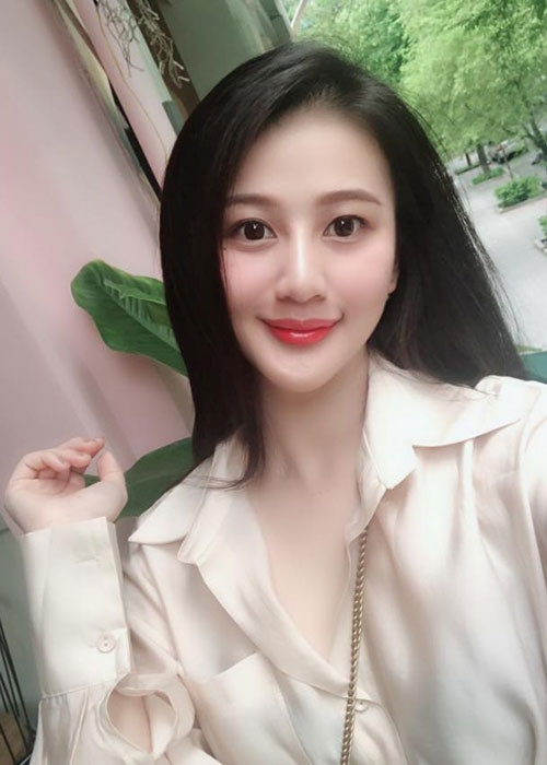 Trên trang cá nhân, Thái Mỹ Linh thường xuyên cập nhật hình ảnh và thông tin của mình.