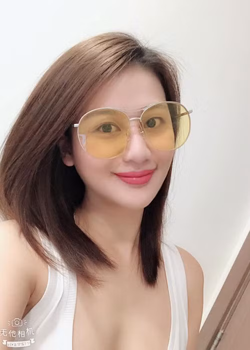 Không diện váy áo lộng lẫy, Thái Mỹ Linh vẫn đẹp hút hồn.