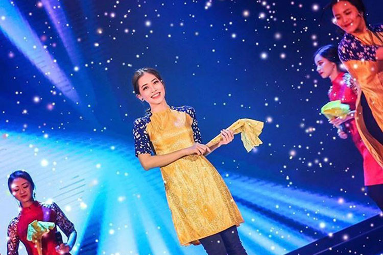 Phương Nga xem việc nhảy như một hình thức giải trí, xả stress đồng thời giữ vóc dáng. Ảnh: FBNV