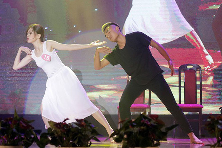 Theo Zing, Á hậu Bùi Phương Nga bắt đầu học nhảy từ năm lớp 7. Ảnh: Laodong