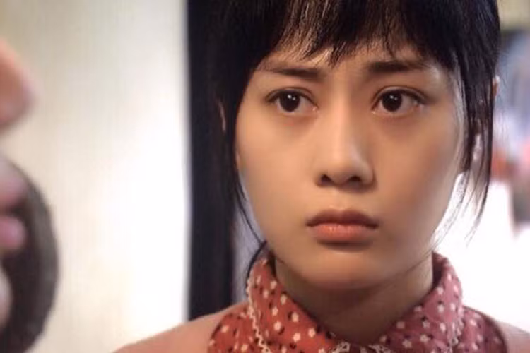 Phương Oanh hiện gây chú ý với vai nữ chính trong bộ phim "Quỳnh búp bê".