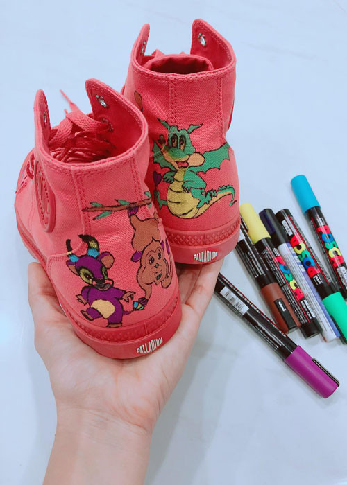 Sinh nhật năm nay của Lê Phương, Trung Kiên khéo tay trang trí đôi giày đỏ dành tặng bà xã.