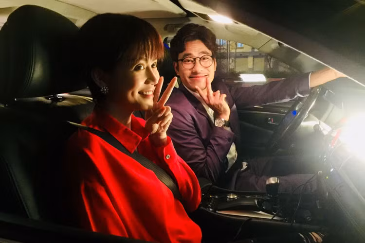 Trên phim trường, An Nguy và Kiều Minh Tuấn khá thân thiết. Ảnh: Thegioidienanh