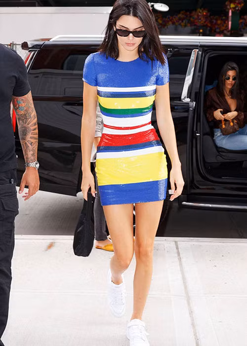 Em gái của Kim khiến người đối diện khó rời mắt bởi vóc dáng gợi cảm, gương mặt xinh đẹp cùng gu thời trang mang dấu ấn riêng.