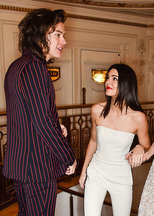 Năm 2013, Kendall từng yêu Harry Styles. Cuối năm 2015, cặp đôi nối lại tình xưa nhưng sau đó lại chia tay.