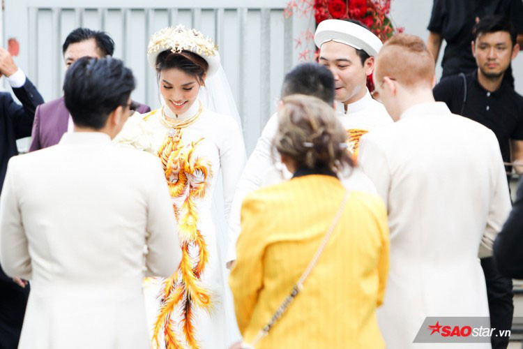 Lễ ăn hỏi của Lan Khuê khiến khán giả bất ngờ bởi cô đã giữ kín. Ảnh: Saostar