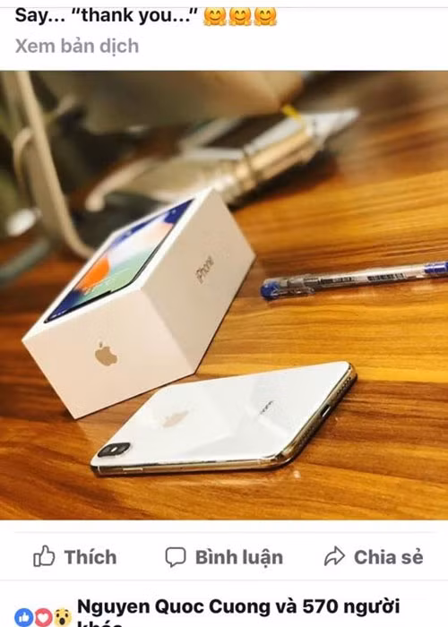 Món quà vật chất Đàm Thu Trang nhận được từ Cường Đô la từ khi hẹn hò là chiếc điện thoại iPhone X mới. Ảnh: chụp màn hình