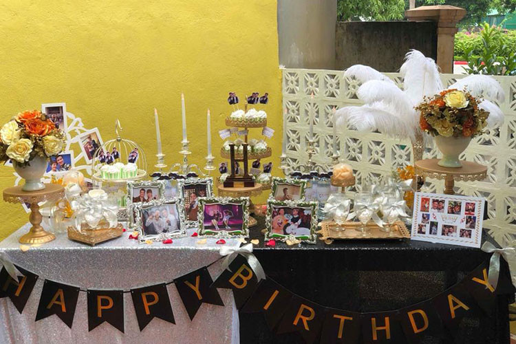 Những năm gầy đây, Đàm Vĩnh Hưng dự sinh nhật của mình từ trong Nam ra ngoài Bắc thay vì chỉ tổ chức ở TP HCM.