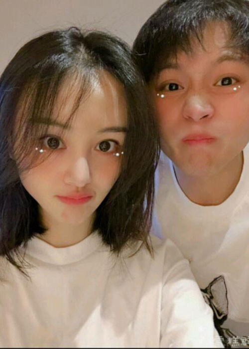 Chia sẻ của Trịnh Sảng là lời xác nhận chuyện tình cảm của cô với bạn trai thiếu gia. Ảnh: Weibo