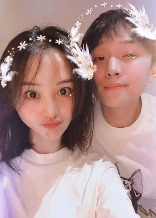 “Nữ thần thanh xuân” Trịnh Sảng khoe bạn trai thiếu gia “Nu than thanh xuan” Trinh Sang khoe ban trai thieu gia