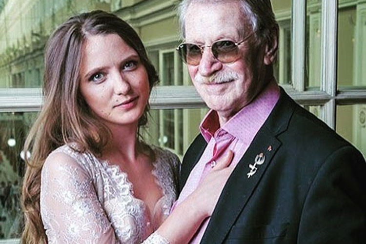 Trước khi cưới Natalia, Ivan từng trải qua 3 lần đò và có 6 người con.