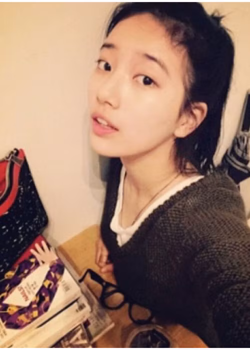 Không ít lần, nữ diễn viên kiêm ca sĩ khoe gương mặt không trang điểm vẫn luôn tỏa sáng. Ảnh: Instagram