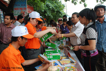 Tuyên truyền khách hàng sử dụng điện tiết kiệm