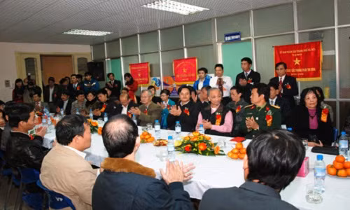 Hội nghị khách hàng tại Công ty Điện lực Hoàn Kiếm.