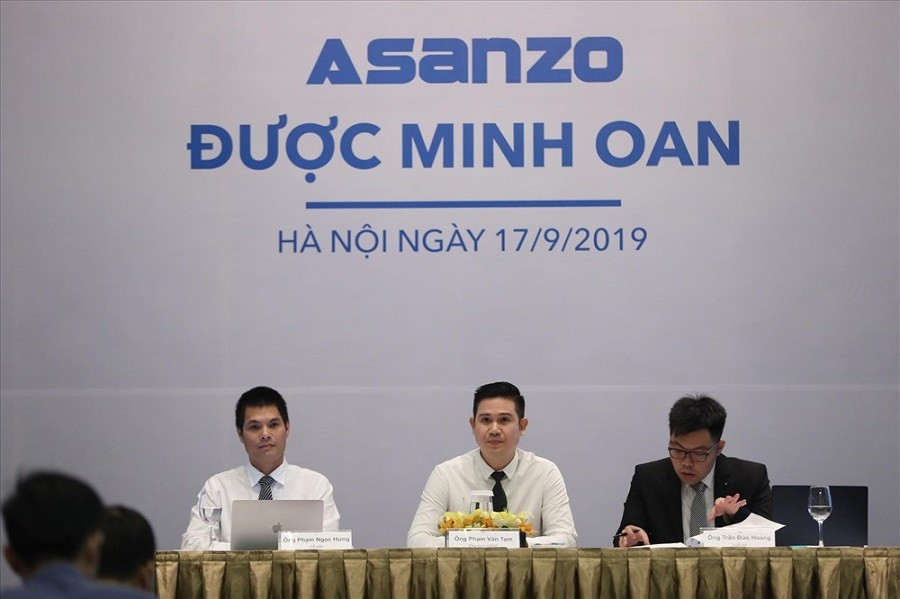 Năm 2019, khi trên các mặt báo tràn ngập thông tin hàng điện tử Asanzo là hàng Trung Quốc đội lốt hàng Việt Nam. Ông Phạm Văn Tam, CEO của Tập đoàn Asanzo vẫn chia sẻ với báo chí “sản phẩm Asanzo không phải Made in Việt Nam mà xuất xứ tại Việt Nam”!