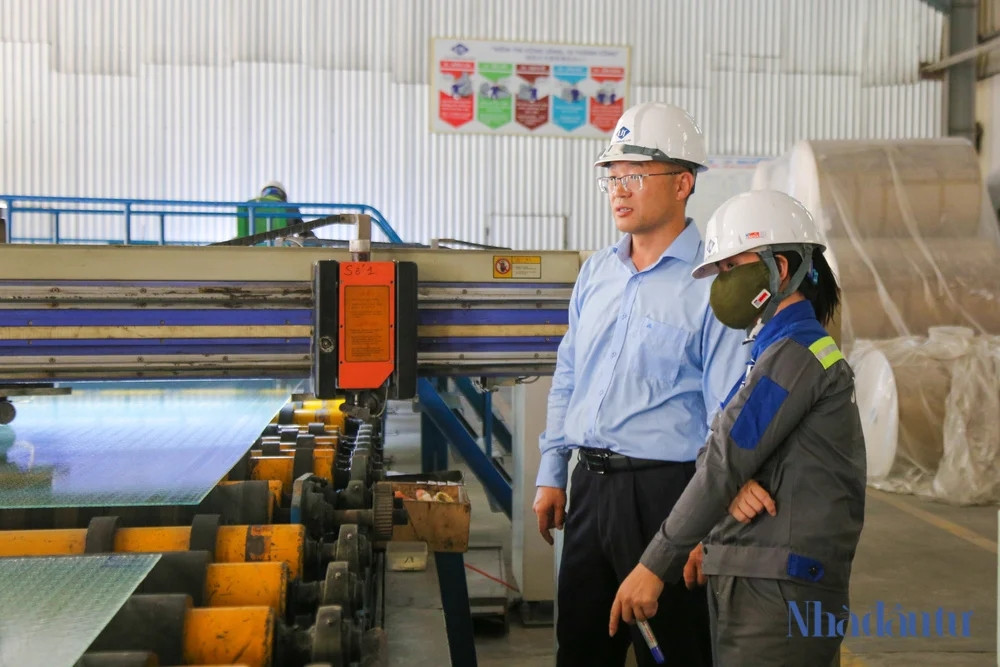 Hé lộ chủ công ty kính Ức Thịnh Việt Nam xây dựng không phép He lo chu cong ty kinh Uc Thinh Viet Nam xay dung khong phep