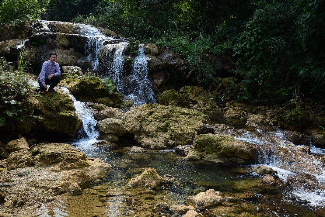 Dòng suối nhỏ chảy giữa rừng Na Hang. Ảnh: Hải Dương