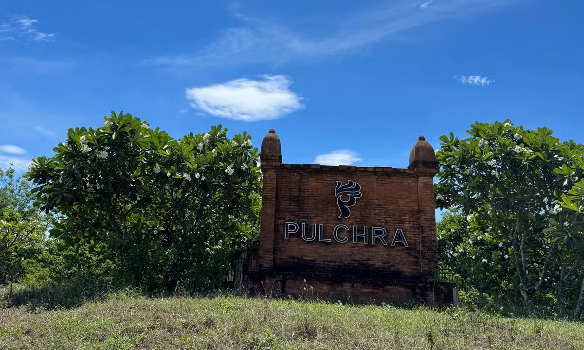 Resort triệu đô bỏ hoang ven biển Đà Nẵng. (Ảnh: VietnamFinace).