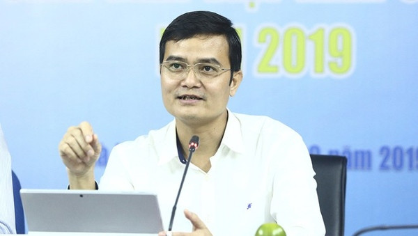 Tân Bí thư thứ Nhất Trung ương Đoàn Bùi Quang Huy sinh năm 1977, quê quán Nghệ An, có trình độ lý luận chính trị cao cấp, có trình độ Thạc sĩ Luật học. 