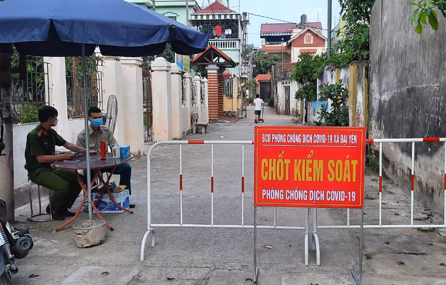 Nu cong nhan F0 o Chuong My keo theo 786 truong hop lien quan