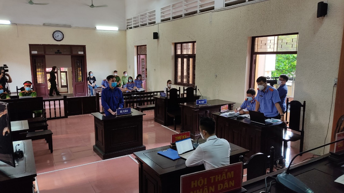 Bị cáo Đào Duy Tùng là người đã thành niên, có đầy đủ năng lực trách nhiệm hình sự, nhận thức rất rõ việc làm lây lan dịch bệnh cho người khác là vi phạm pháp luật hình sự nhưng bị cáo vẫn cố ý thực hiện.