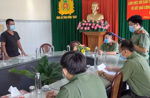  Một Youtuber đăng 25 clip liên quan vụ hiếp dâm sai sự thật: Ngày 3/7, Công an tỉnh Đồng Tháp đã xử phạt ông Phạm Nhựt Tân (ngụ xã Tân Thành, huyện Lai Vung, tỉnh Đồng Tháp) 5 triệu đồng vì đăng tải 25 clip liên quan đến vụ hiếp dâm xảy ra tại tỉnh Bến Tre có nội dung không đúng sự thật. Cơ quan công an cũng buộc ông Nhật gỡ bỏ 25 video/clip trên kênh youtube cá nhân.