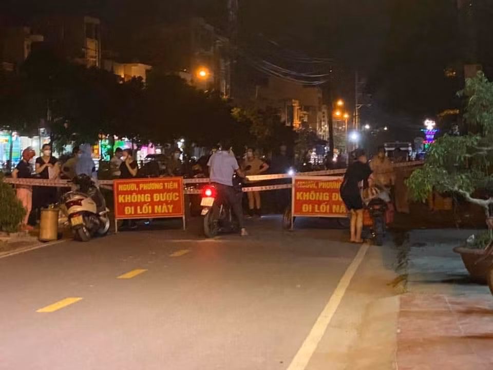 Ghi nhan ca nhiem COVID-19 moi, Hai Duong than toc dap dich xuyen dem