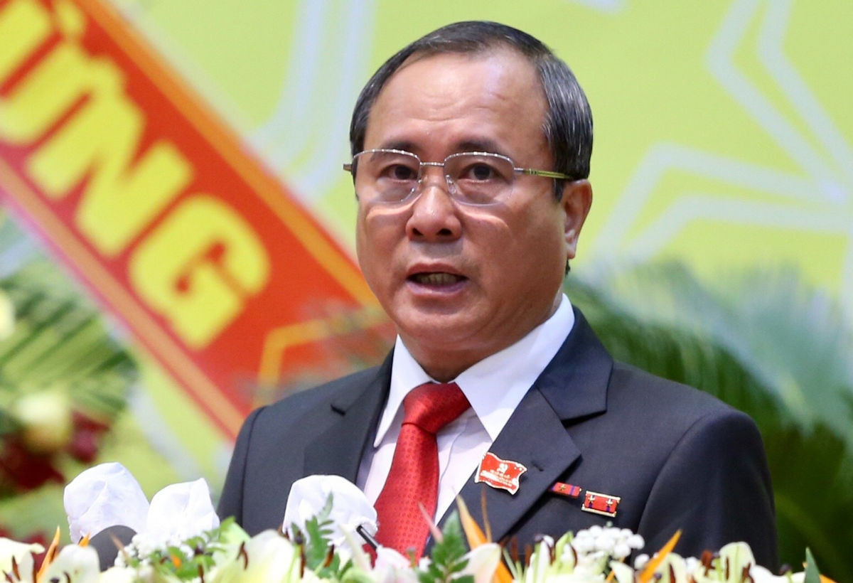 Bat giam nguyen Bi thu Binh Duong Tran Van Nam