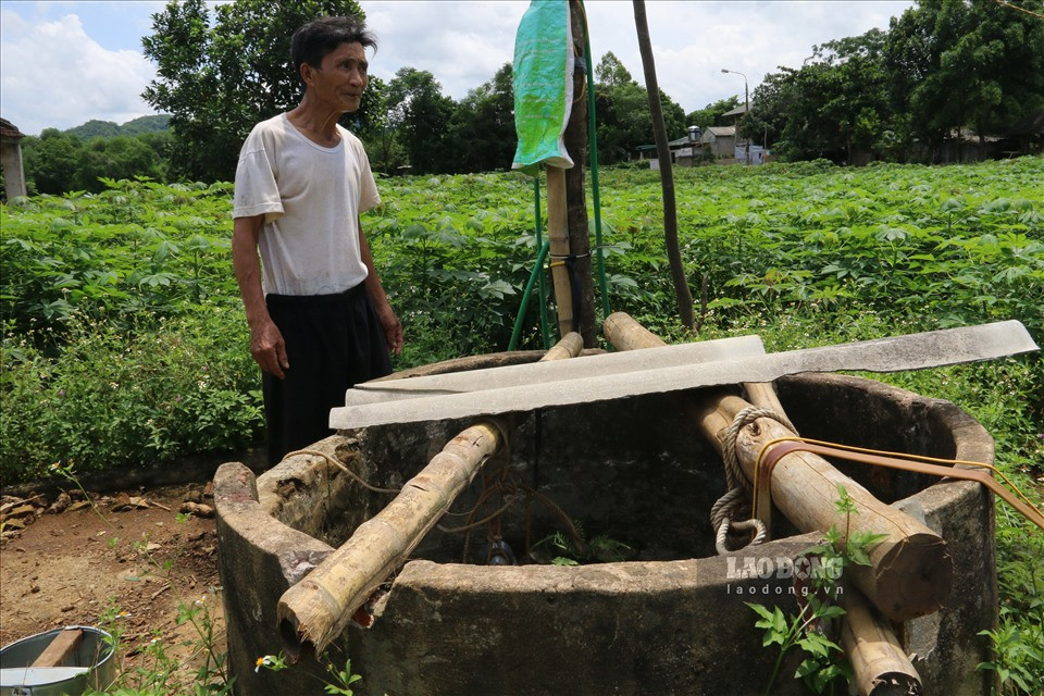 Người dân tha thiết mong muốn có nhà máy nước sạch để đảm bảo nước sinh hoạt. Tuy nhiên, đến nay chính quyền xã đã đề xuất lên huyện nhưng chưa được thực thi.