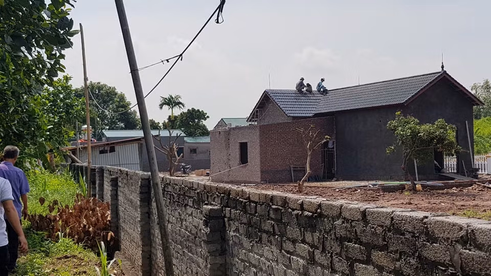 Mua ban dat nong nghiep, xay nha o Hai Duong: Chinh quyen lam ngo?-Hinh-5