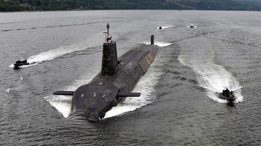 Sự xuất hiện của tàu chiến và tàu ngầm Anh gần biên giới Nga ở Bắc Cực là một thông điệp nghiêm túc đối với Moscow.