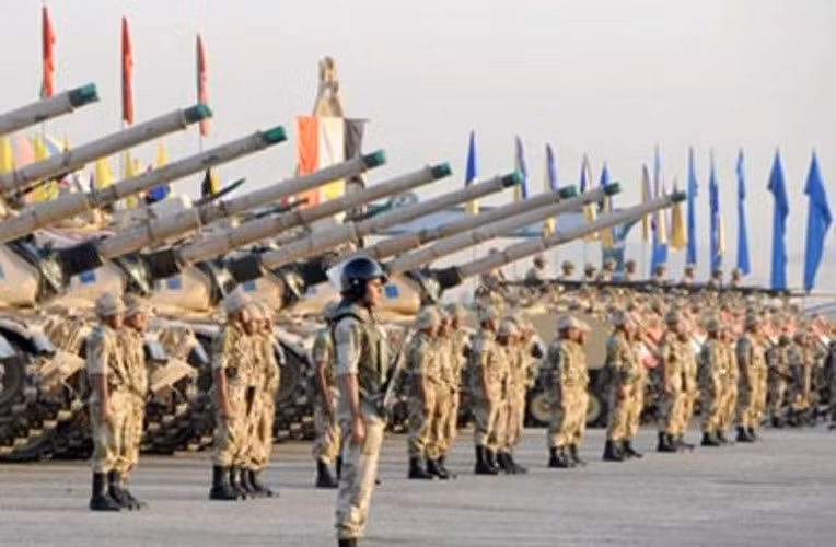 Ở chiều ngược lại, Thổ Nhĩ Kỳ cũng có động thái rất cứng rắn nhằm ủng hộ các lực lượng vũ trang của Chính phủ Hiệp định Quốc gia Libya (GNA) do họ hậu thuẫn.