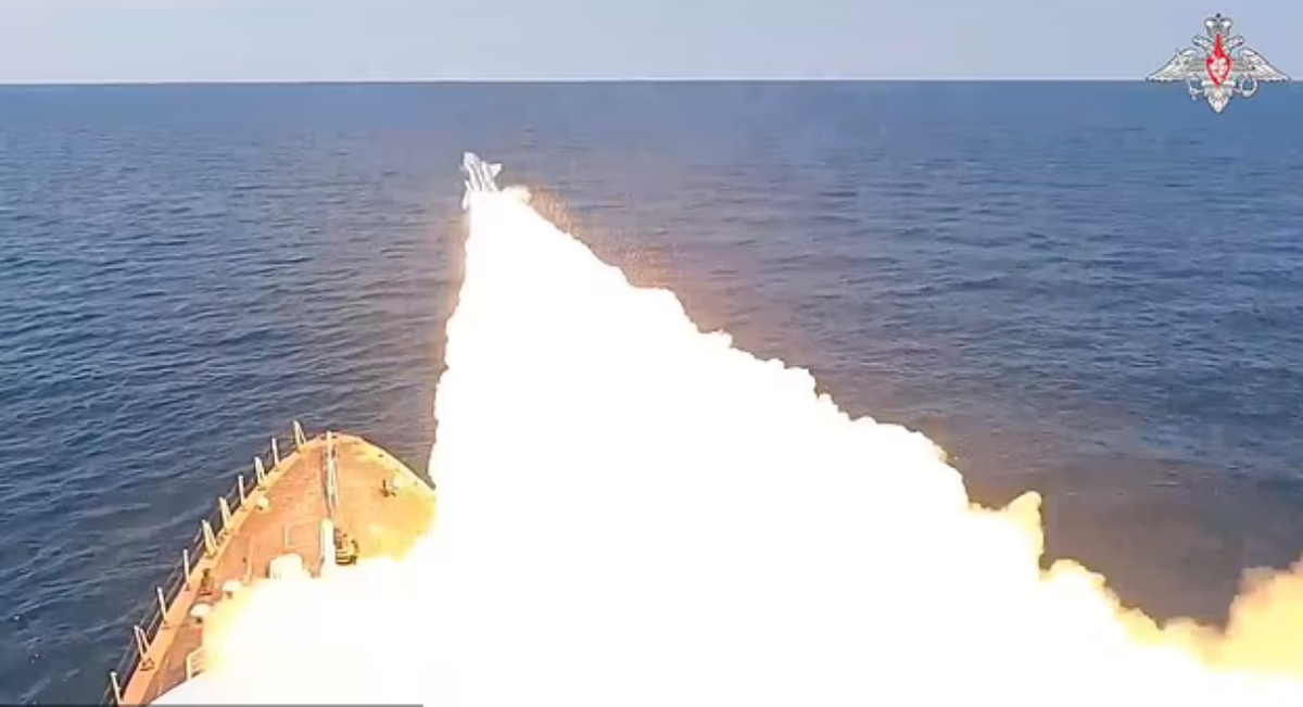 Dan tau chien cua Nga dien tap tai bien Den