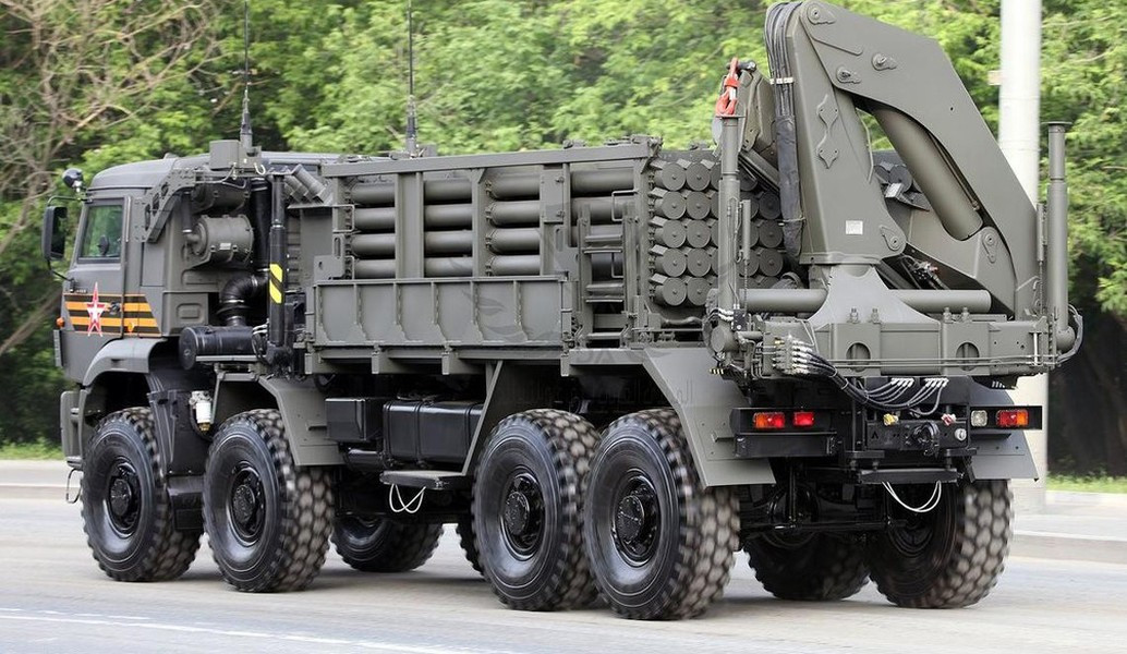 Để làm được điều này, hệ thống rải mìn từ xa Zemledeliye được trang bị hệ thống định vị vệ tinh, máy tính mạnh và trạm đo khí tượng riêng.