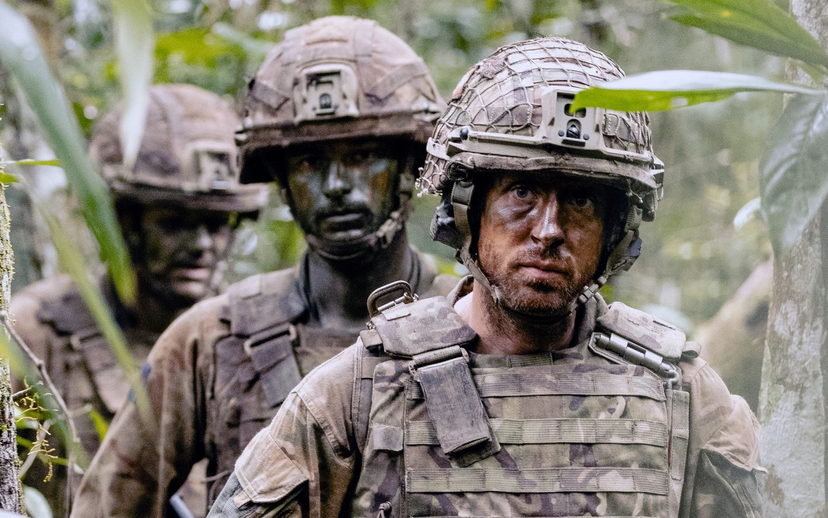 Bo truong Quoc phong Anh: Can cau quan trong hon xe tang va tiem kich-Hinh-2